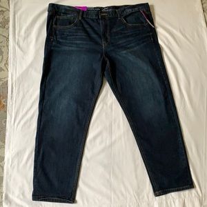 NWT.  Merona boyfriend jeans. Low rise, relaxed hip & thigh.  Size 18.